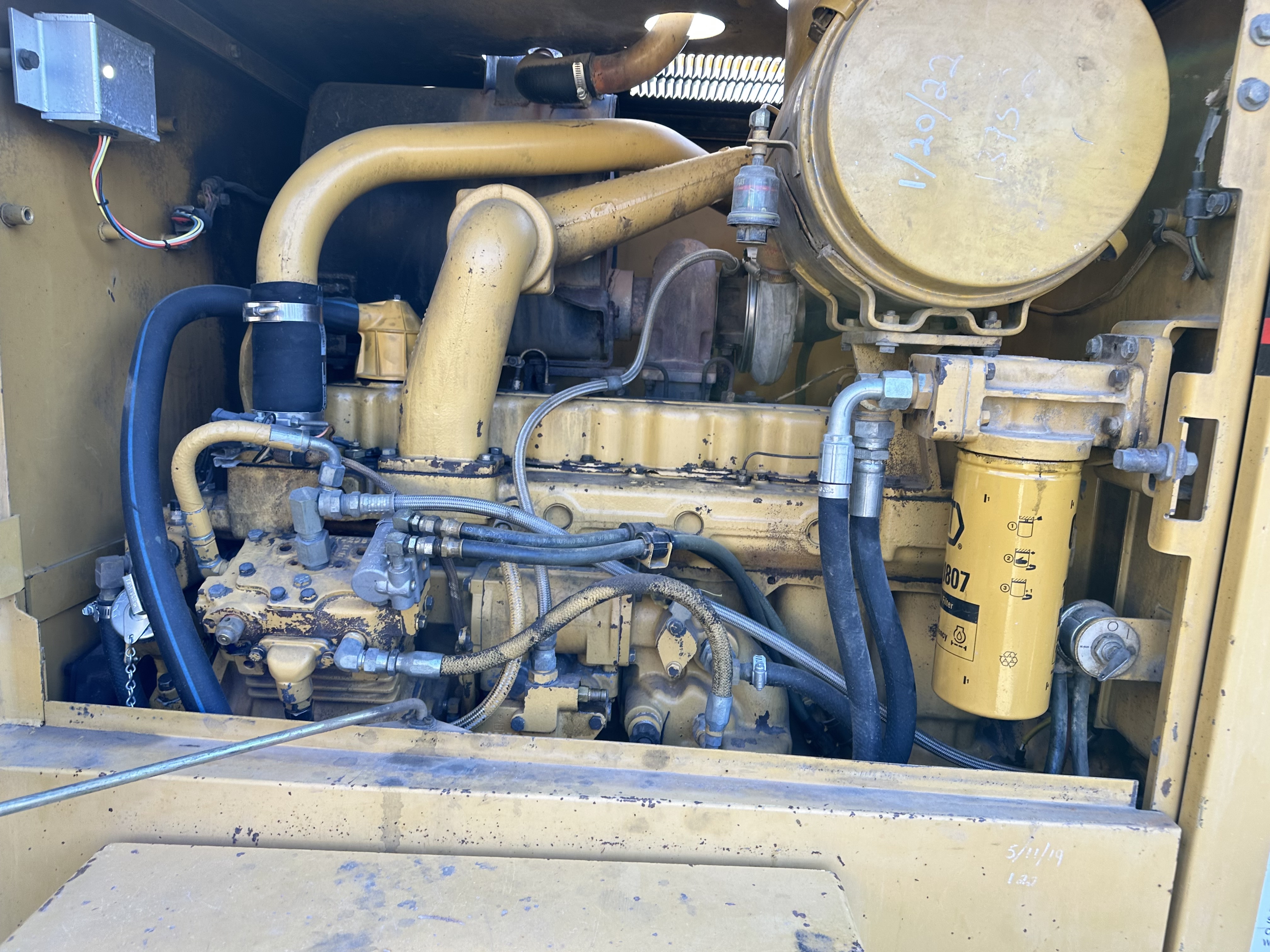 1999 CATERPILLAR 140H VHP - Image 10